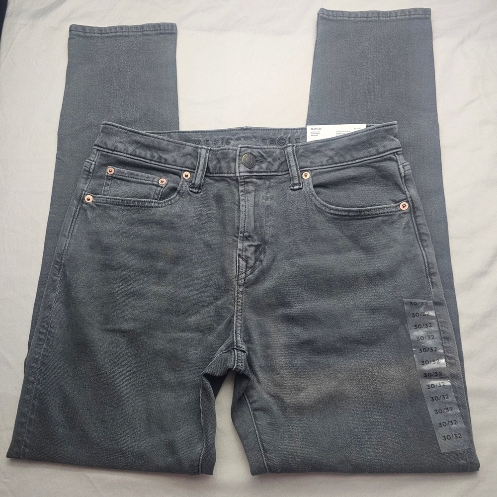 American Eagle 30x32 *Color Error* Athletic Fit Easyflex Gray Jeans NWT 1442